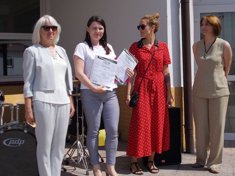 Prof.Anna Matejko w gronie wyróżnionych opiekunów wyróżnionych gazetek. Prof.Anna Matejko w gronie wyróżnionych opiekunów wyróżnionych gazetek.